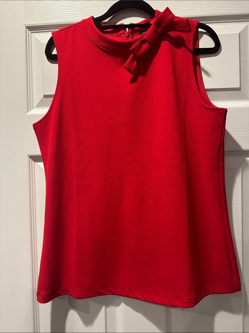 Calvin Klein Sleeveless Red Bow-Neck Camisole